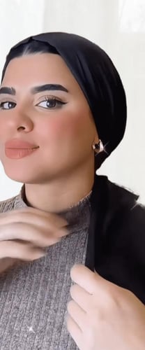 ميني تاي ساتان اسود