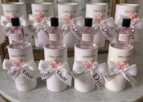 ١٢ قطعة ميني عطور
