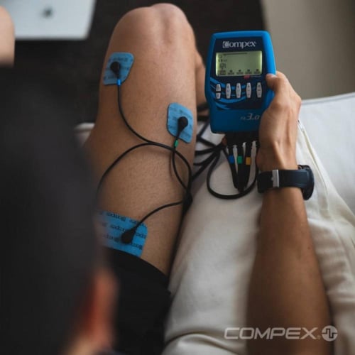 جهاز تحفيز وتنبيه العضلات كومبكس فيت 3 - Compex Wi...