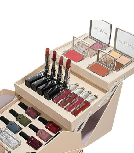 طقم مكياج البيج كبير MAYDREAM بديل ديور -