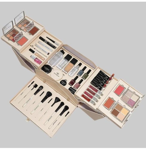 طقم مكياج البيج كبير MAYDREAM بديل ديور -