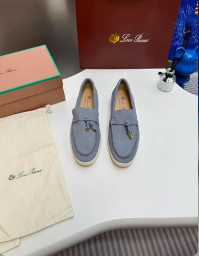 شوز لورو بيانا