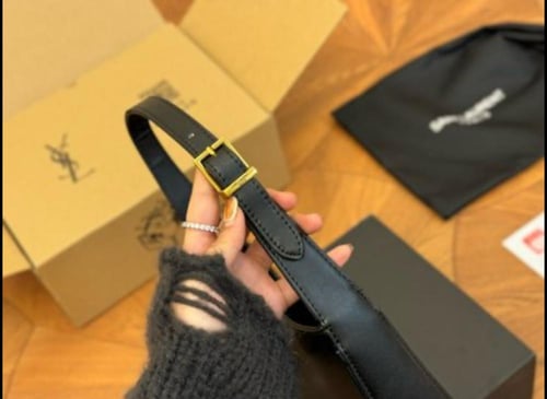 SAINT LAURENT-اسود