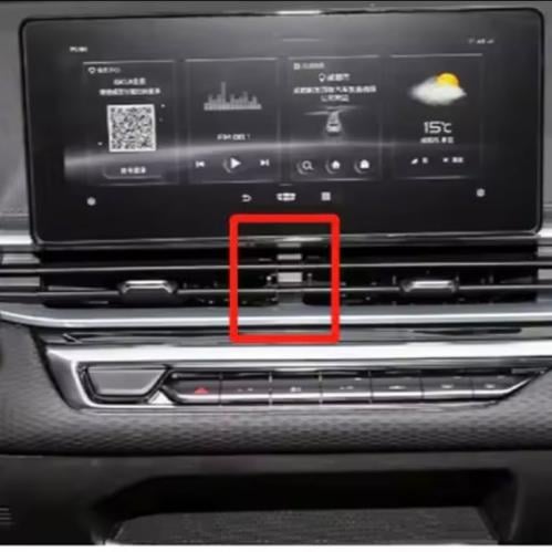 جيلي امجراند 2021-2025