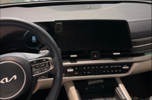 حامل جوال على شاشة سيارة كيا سبورتاج Kia Sportage...