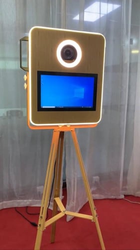 جهاز فوتوبوث بشاشة لمس بحجم 15.6 بوصة مع ستاند مست...