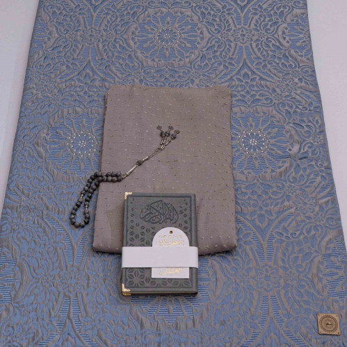 طقم كرستال سماوي مع شرشف طرحه