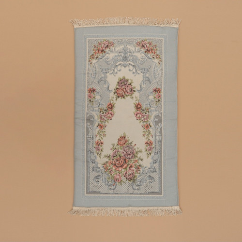 سجادة مطرز سماوي بإسفنج