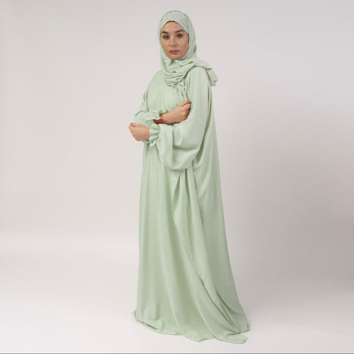 طقم مُورق مع شرشف طرحه