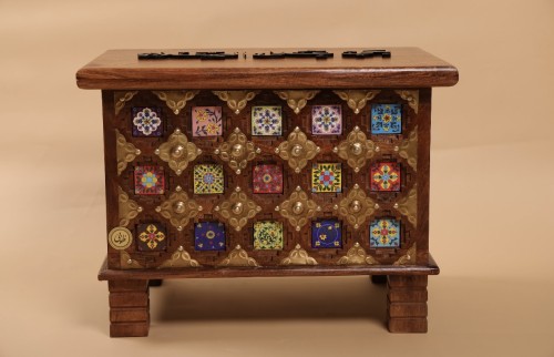 صندوق صلاة كبير - بني غامق