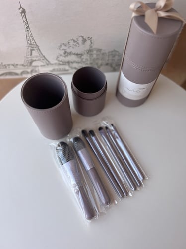 علب الفرش الجلد