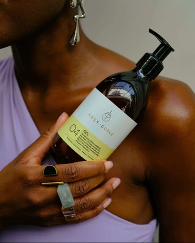 جل تصفيف من هولي كيرلز