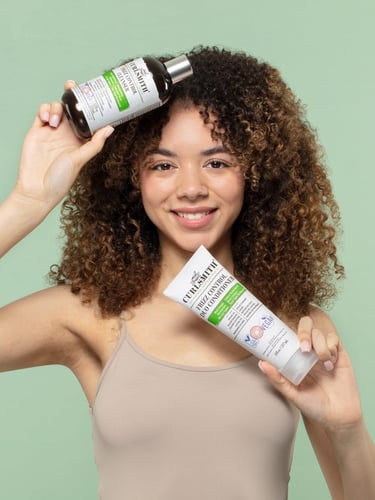 بلسم متعدد الاستعمالات لترويض و التحكم في الشعر