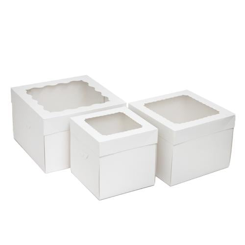 علبة كيك بيضاء بغطاء شفاف