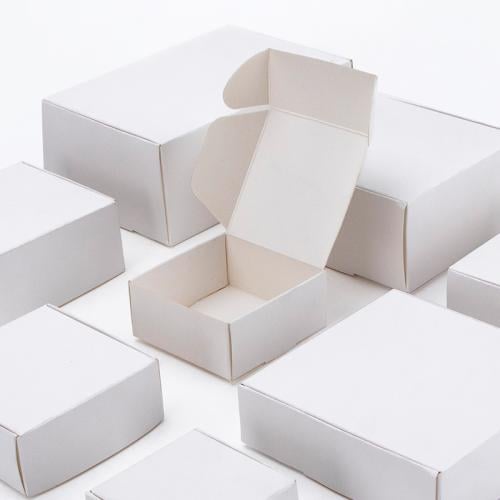 علب ورقية بغطاء متصل