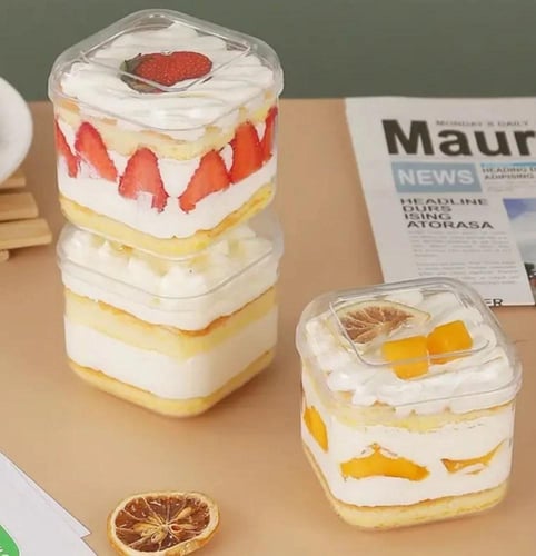 علب حلويات اكرليك مقاس 7*7*7.5 سم