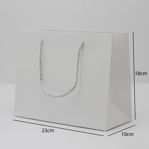 أكياس ورقية لون أبيض