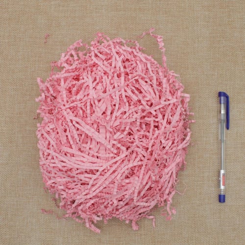 قصاصات ورق مموجة بعدة الوان