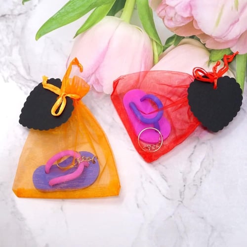 كروت تعليق على شكل قلب