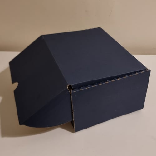 كرتون شحن لون ازرق