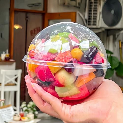 علب حلى كروية شفافة بغطاء قبة