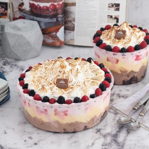 علب بلاستيك دائرية شفافه بمقاسات مختلفة