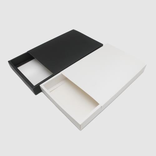 علب ورقية 35*25*5 سم بعده الوان