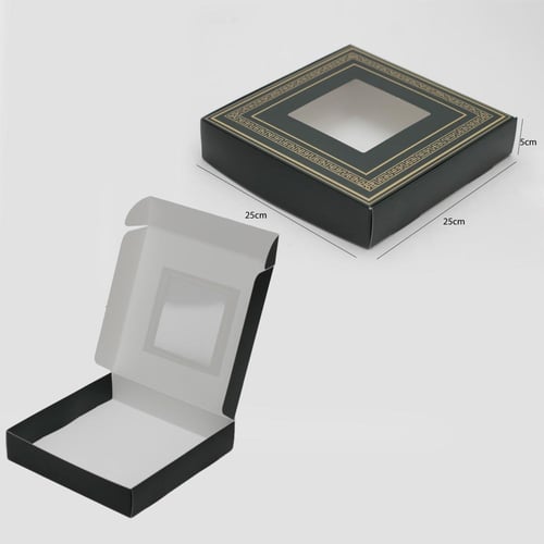 علب ورقية مزخرفة بتصاميم ذهبية