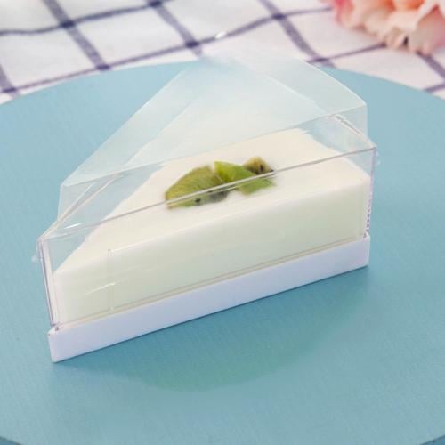 علب تقديم كيك مثلثة