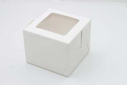 علب كيك وحلويات بنافذة شفافة