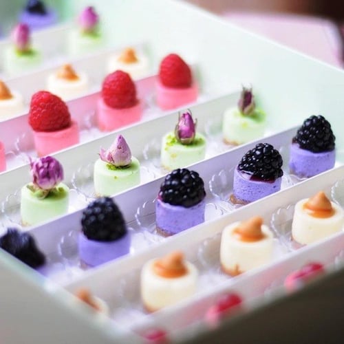 صحون حلويات اكريليك صغيرة