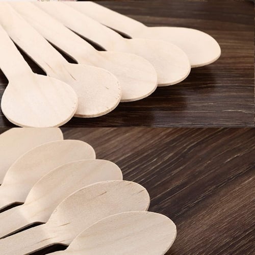 ملاعق خشبية صغيرة