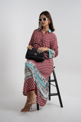 فستان ملمس قطني بالون العودي و النقش الابيض طويل 2...