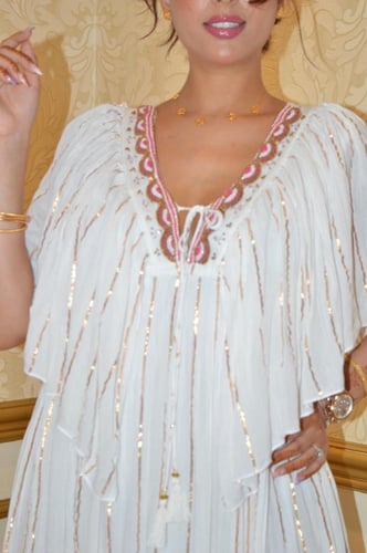 فستان ريحانة بتطريز يدوي فاخر وشيفون حريري