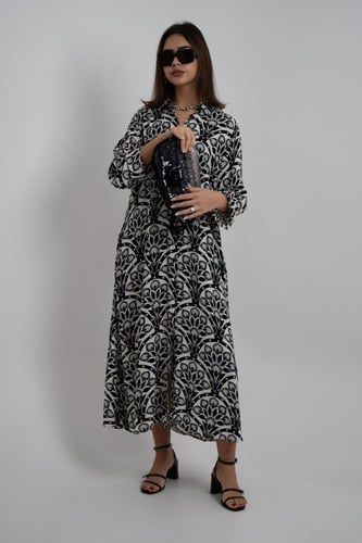 فستان ملمس قطني الابيض و الاسود طويل 2025