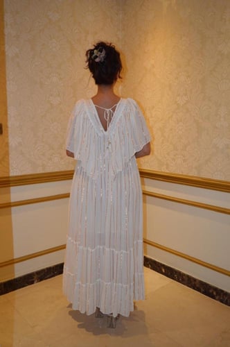 فستان ريحانة بتطريز يدوي فاخر وشيفون حريري