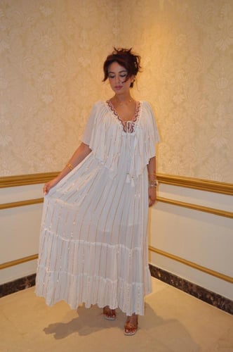 فستان ريحانة بتطريز يدوي فاخر وشيفون حريري