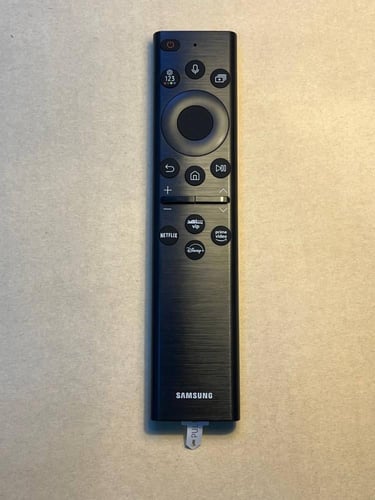 ريموت تلفزيون سامسونج أصلي يتوافق مع عدد من المودي...
