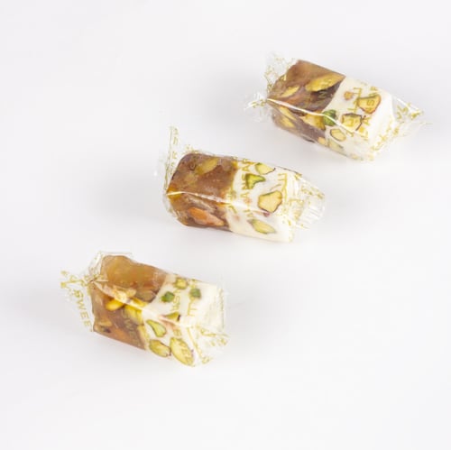 راحة بالفستق مع النوكا