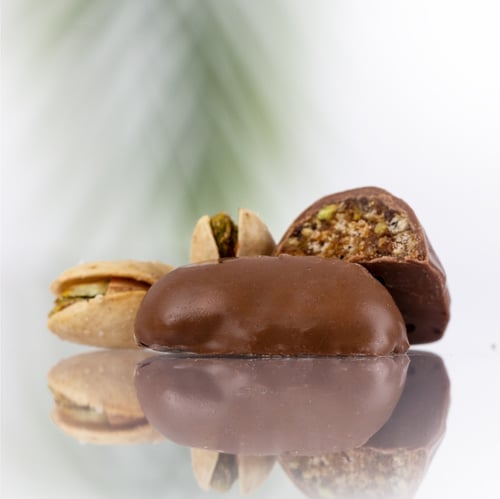 كرتون هرمية بالفستق بالشوكولاته فرط (10 كيلو)