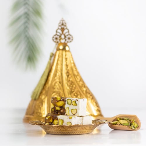 راحة بالفستق مع النوكا