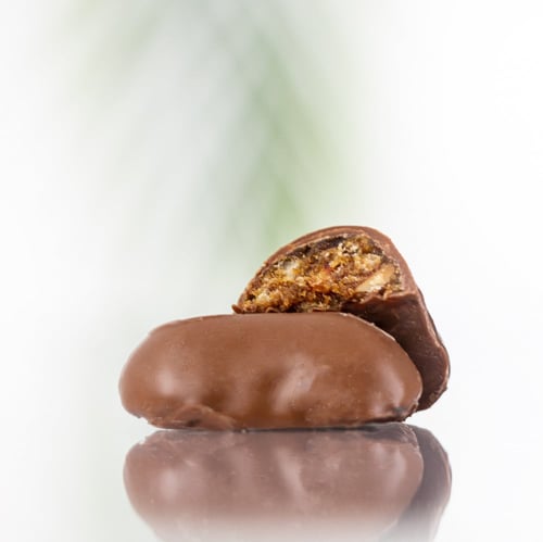 كرتون هرمية لوز(15 علبه)