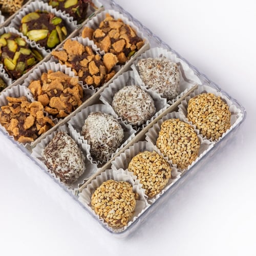 صحن مطحون التمر بالمكسرات كرتون (12 علبه)