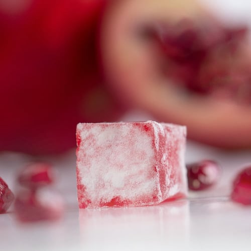 راحة الحلقوم بالرمان