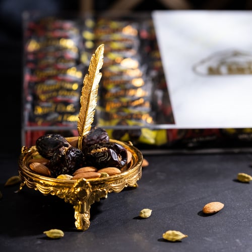 علبة فاخرة - عجوة عالية المدينة نكهتين