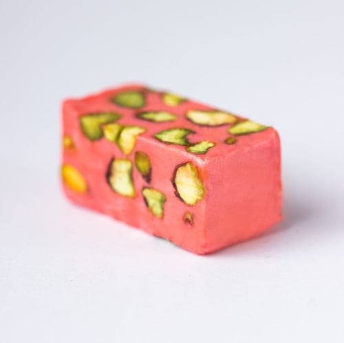 نوجا بالورد والفستق ( بالكيلو )