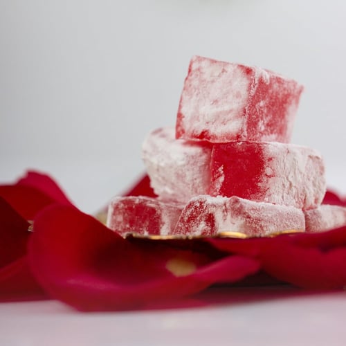 راحة الحلقوم بالورد