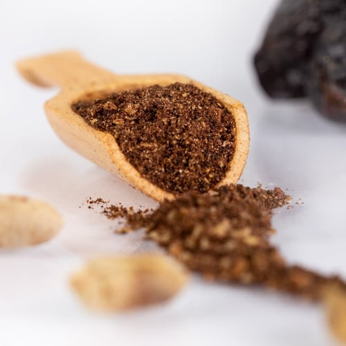 كرتون مطحون نوى عجوة المدينة(12 علبه)