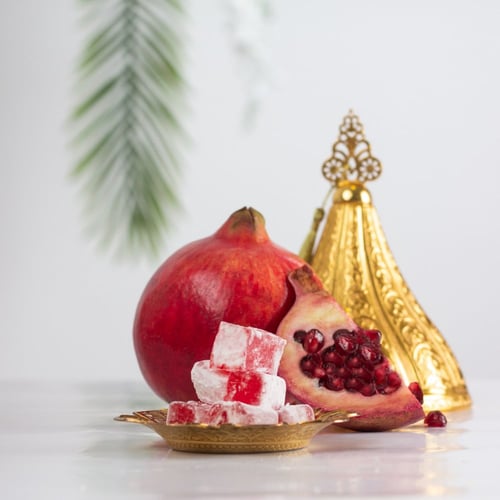 راحة الحلقوم بالرمان