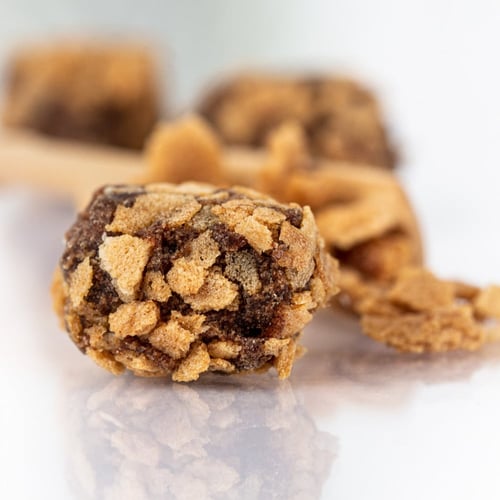 صحن مطحون التمر بالمكسرات كرتون (12 علبه)